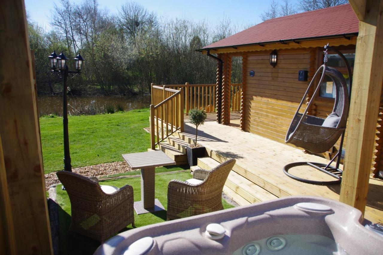 Balmoral Studio Lodge Ellesmere Eksteriør bilde