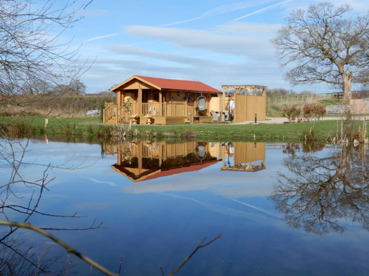 Balmoral Studio Lodge Ellesmere Eksteriør bilde