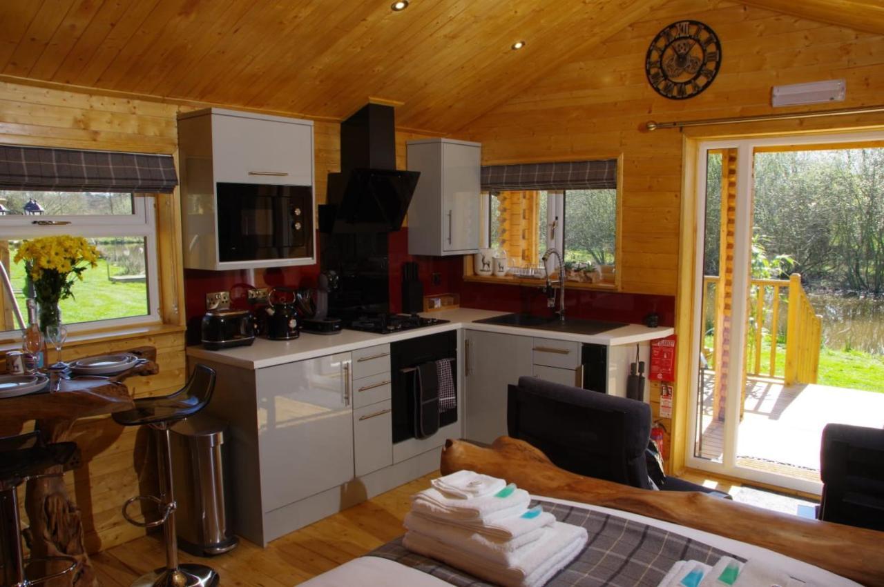 Balmoral Studio Lodge Ellesmere Eksteriør bilde